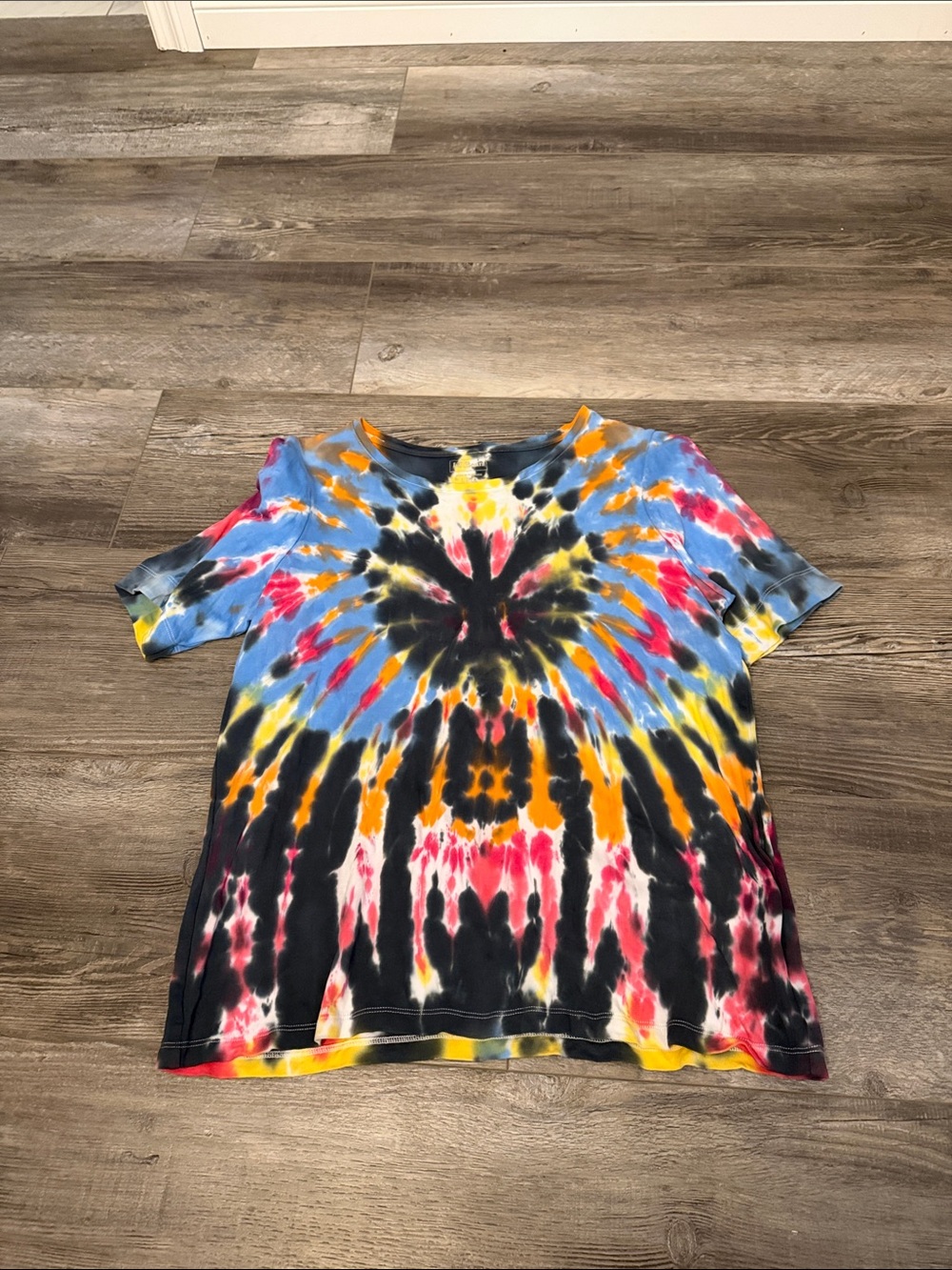 L.L. Bean Tie-Dye Short Sleeve Tee in‎ Blue, Black, Yellow, Orange, Pink